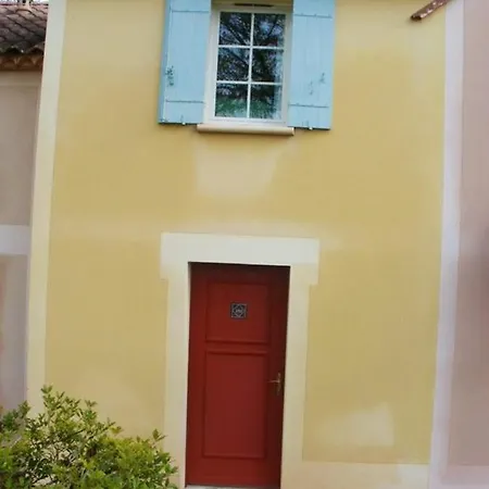 アパート With 2 Bedrooms In With Wonderful Lake View Shared Pool Furnished Garden モンフランカン